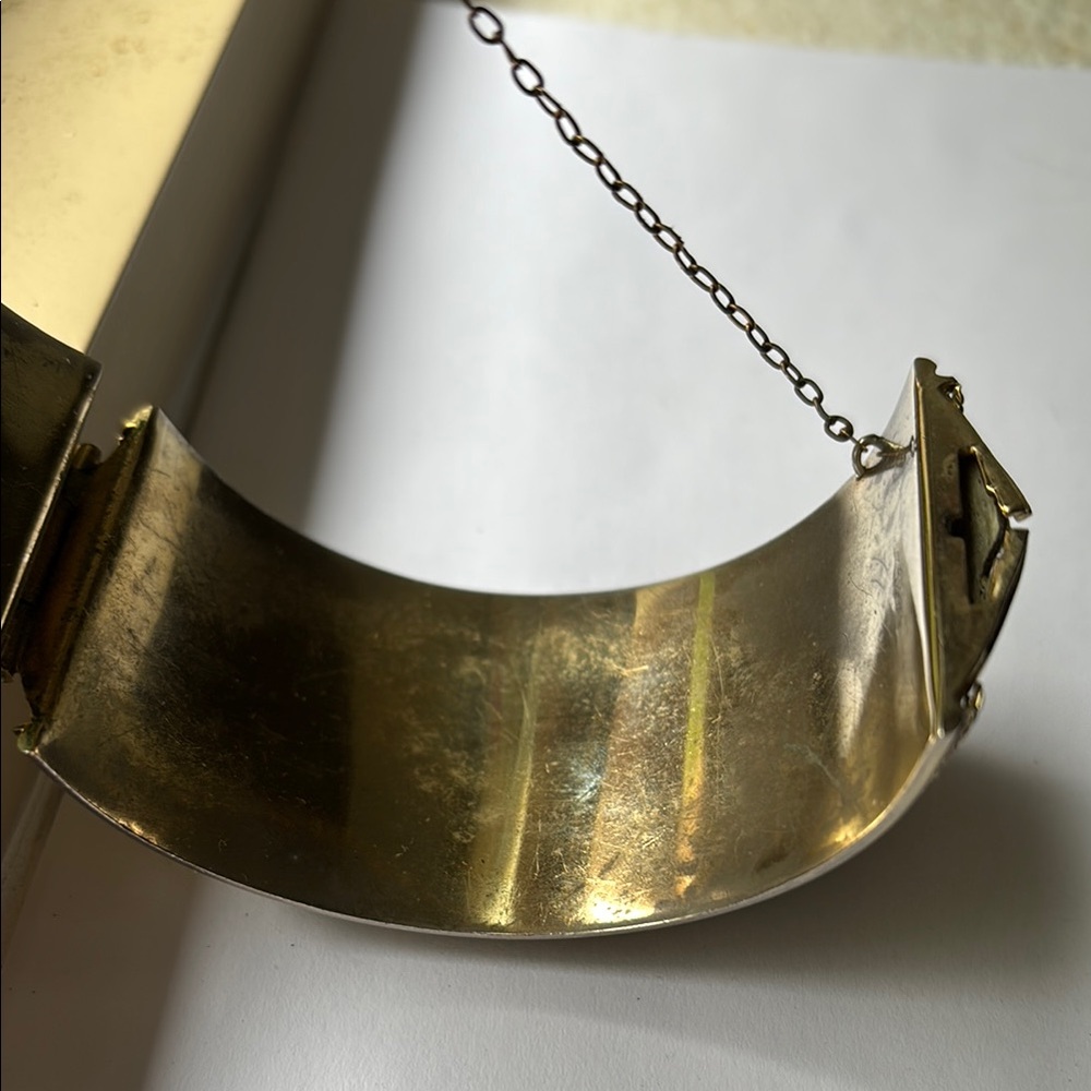 🟥Whiting & Davis Vintage Bangle Bracelet, Victorian Theme - Picture 8 of 10